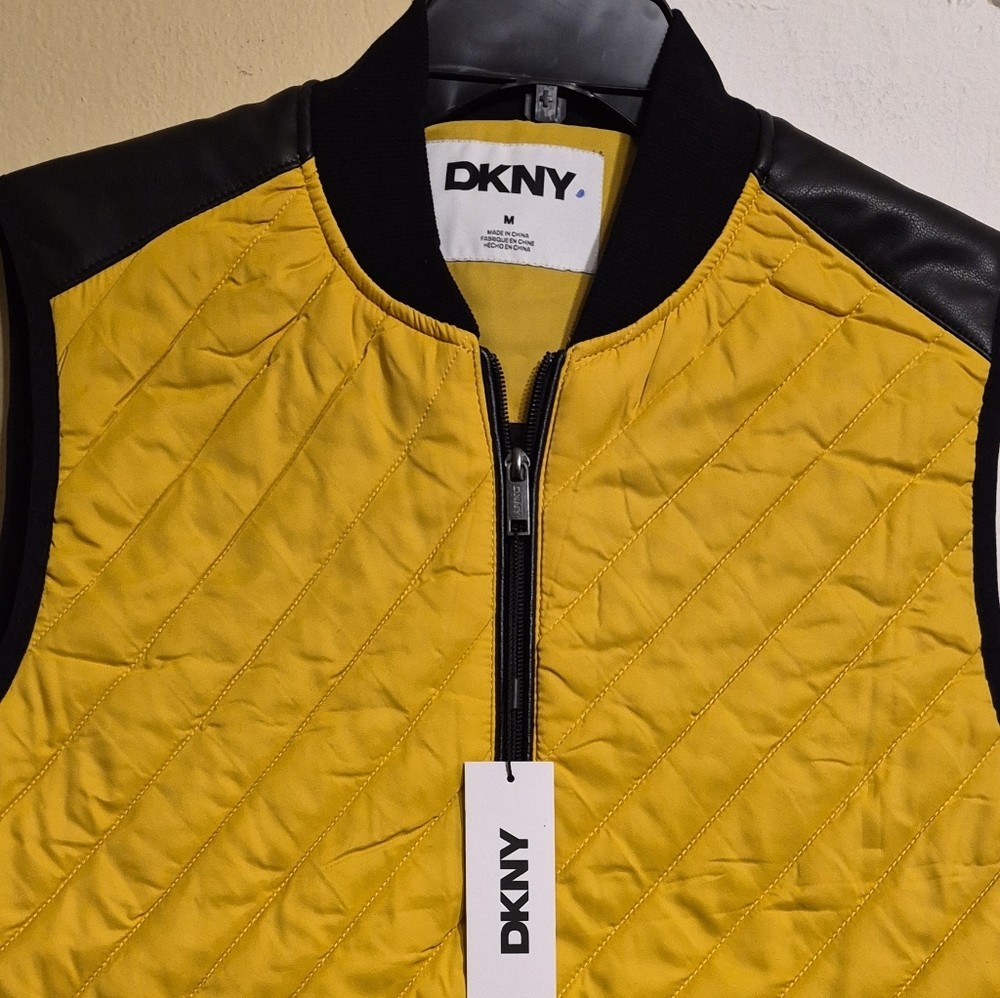 Donna Karan Unisex Vibrant Amber Quilted Zipper Sleeveless Vest Size Medium - Picture 11 of 12